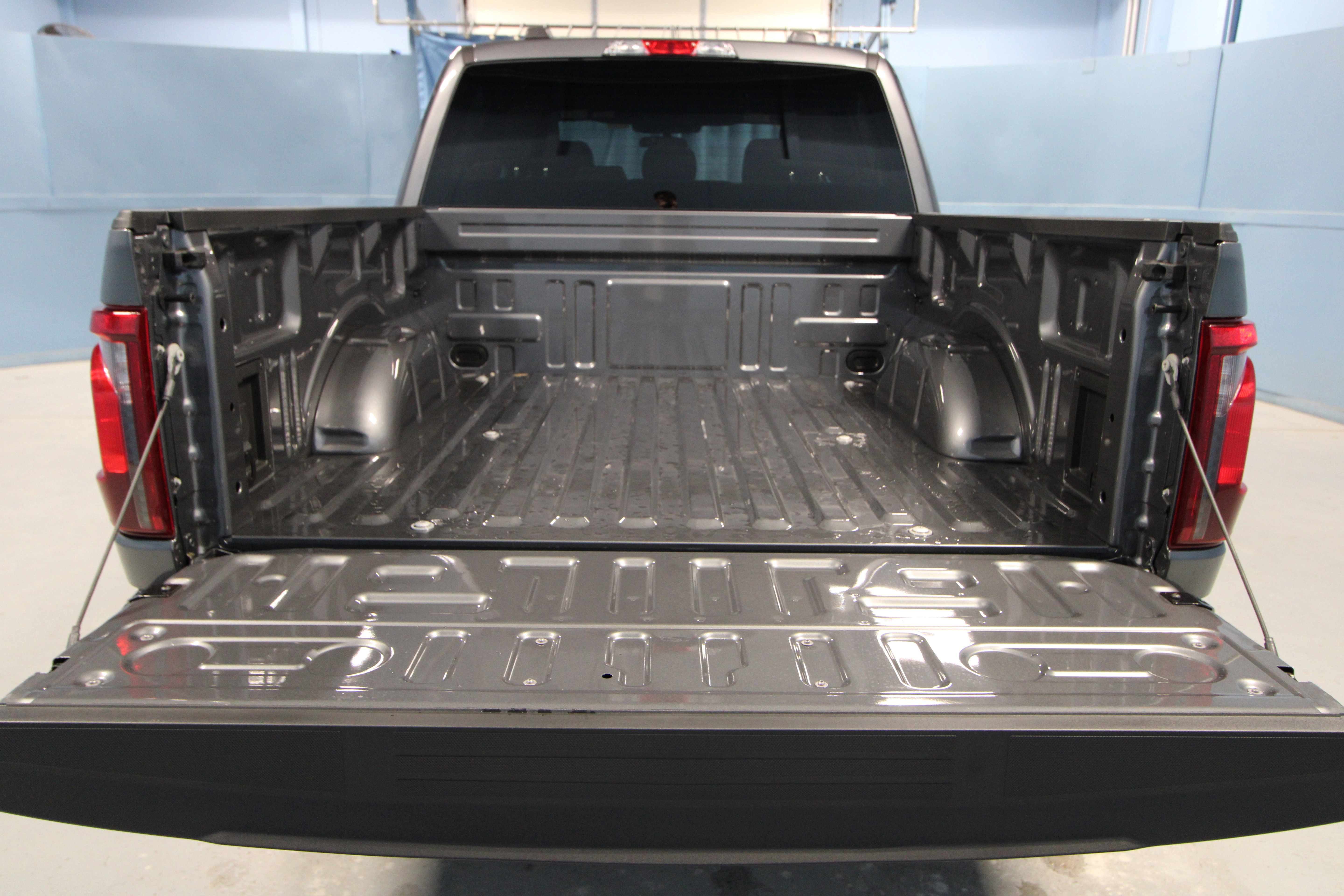 New 2026 Ford F150 XLT w/ Mobile Office Package AWD/4WD image 32