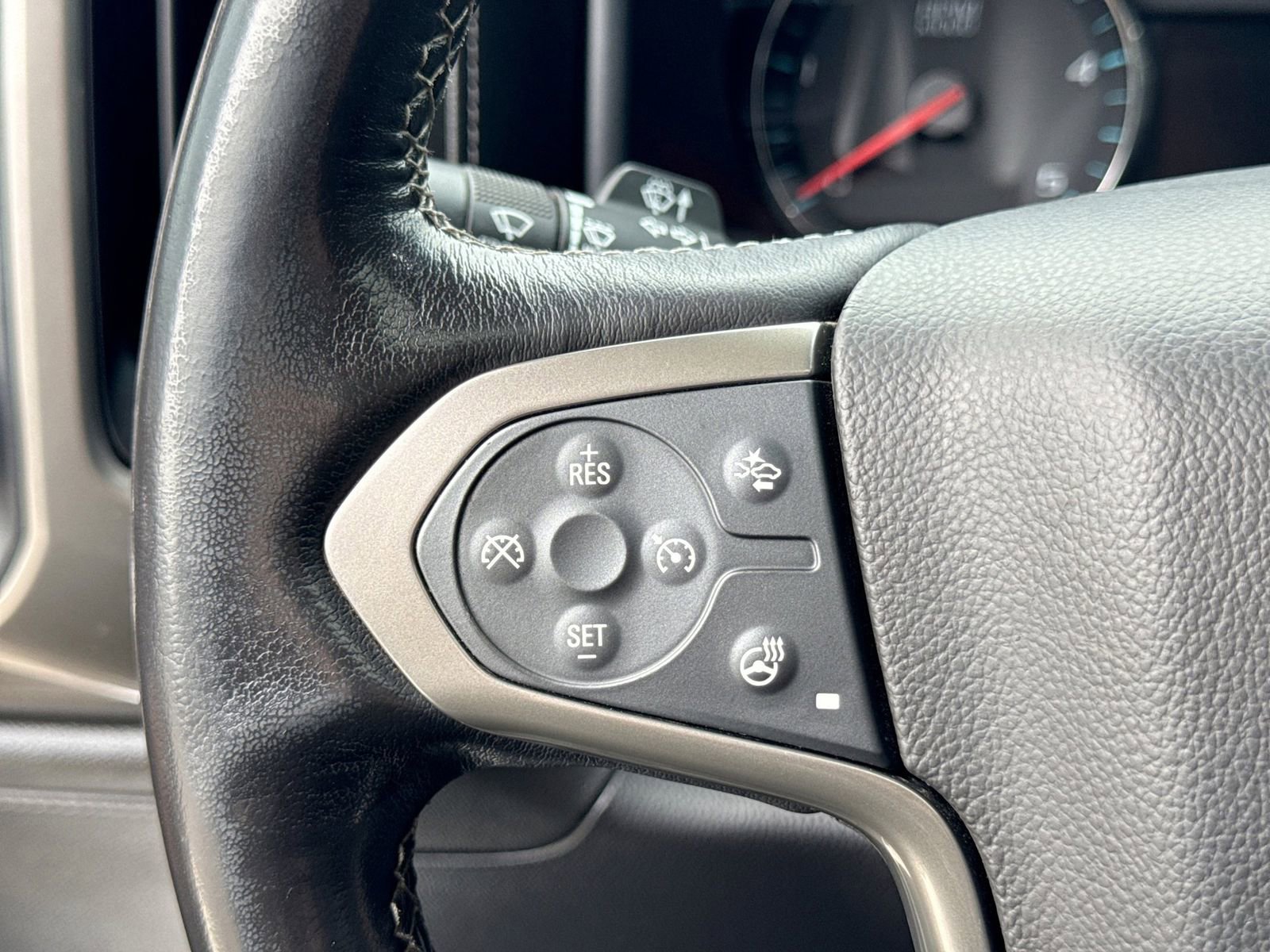 Used 2019 Chevrolet Silverado 2500 High Country image 24