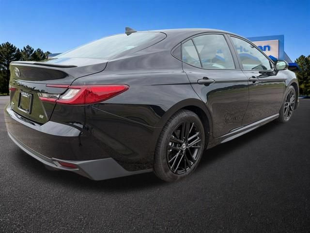 Used 2025 Toyota Camry SE FWD video 3