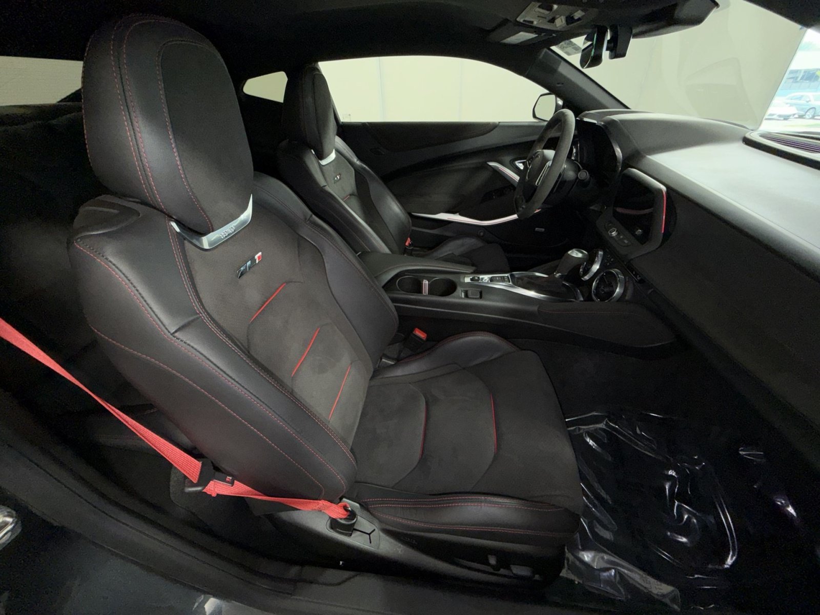 Used 2018 Chevrolet Camaro ZL1 RWD image 25