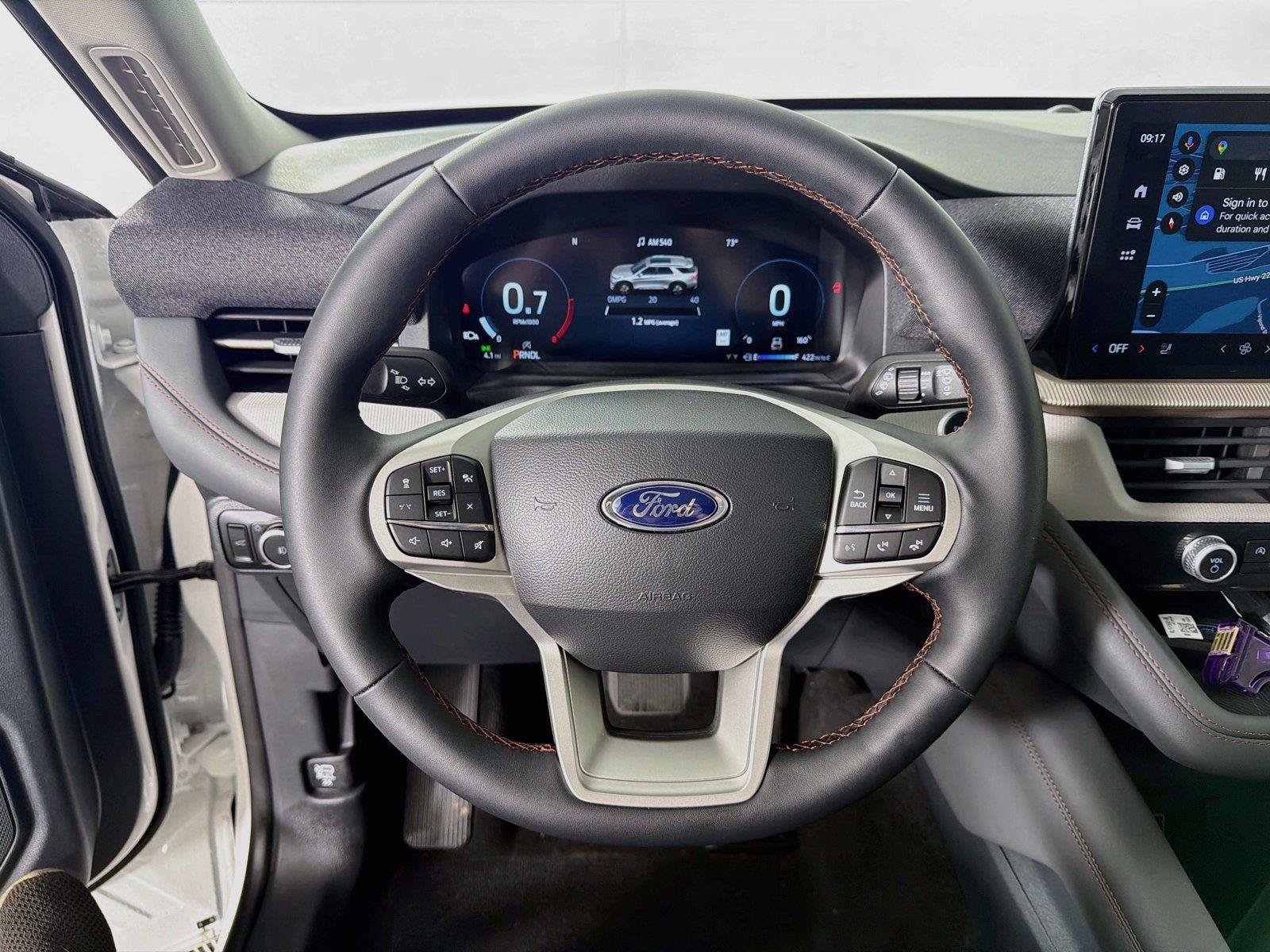 New 2026 Ford Explorer Active w/ Active Comfort Package AWD/4WD image 3