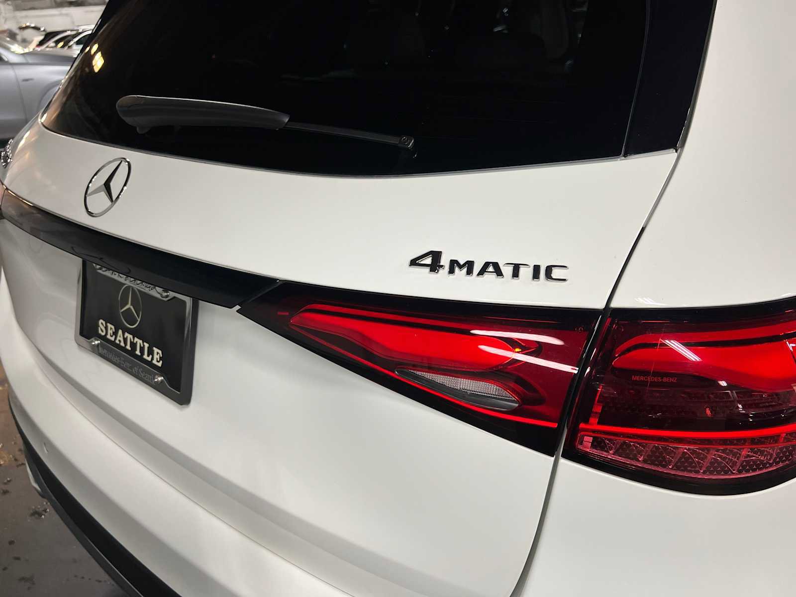 Used 2025 Mercedes-Benz GLC 300 4MATIC image 15
