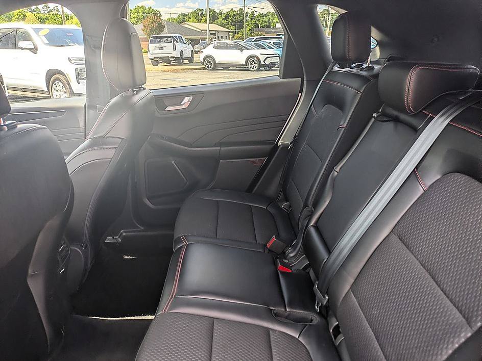 Used 2024 Ford Escape ST-Line w/ Tech Pack #1 FWD image 25
