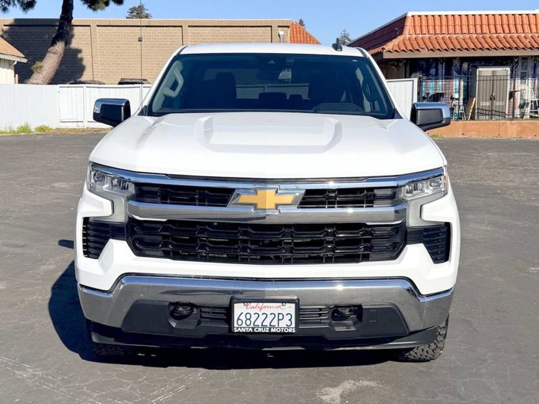 Used 2023 Chevrolet Silverado 1500 LT image 2