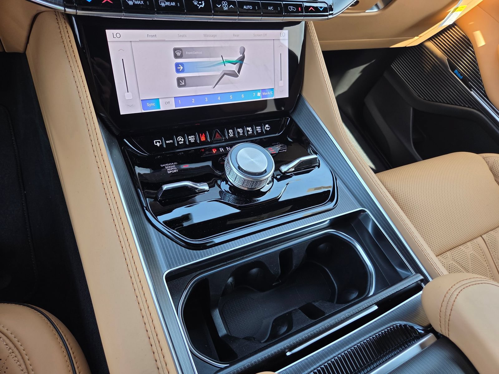 New 2026 Jeep Grand Wagoneer L Summit AWD/4WD image 13
