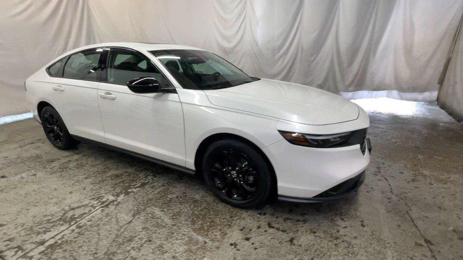 Used 2025 Honda Accord SE image 3