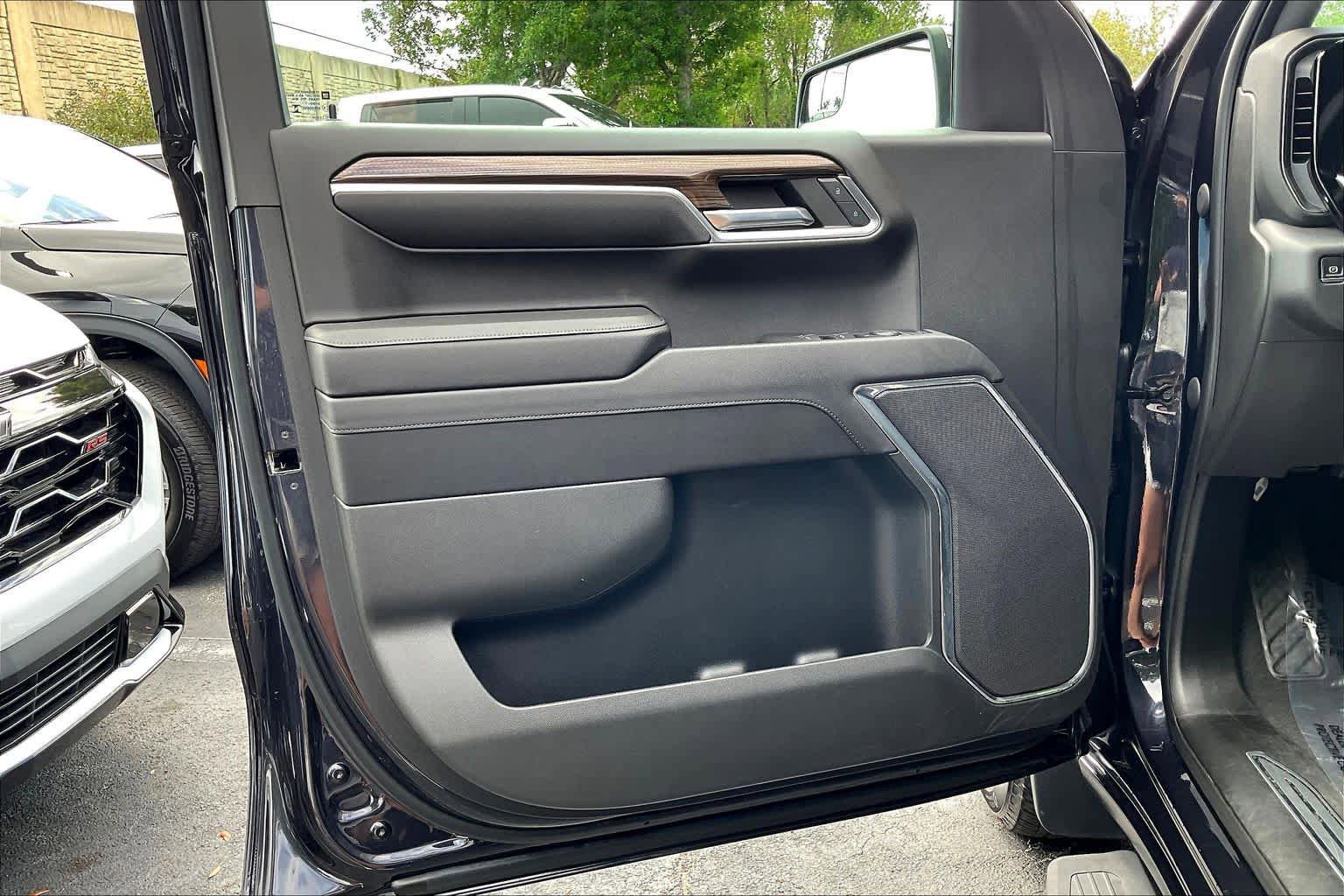 Certified 2023 Chevrolet Silverado 1500 LT AWD/4WD image 19