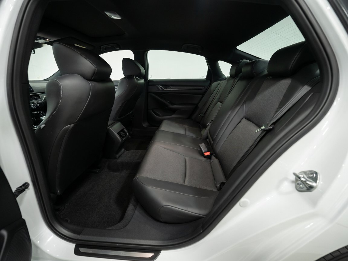 Used 2020 Honda Accord Sport image 16