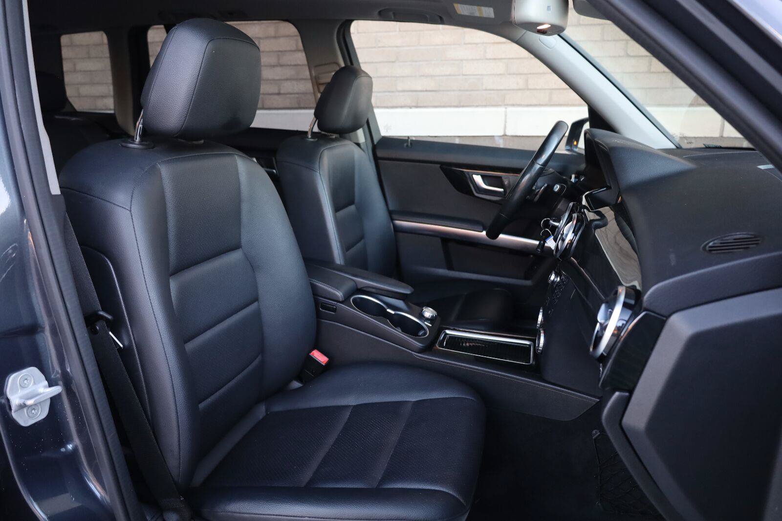 Used 2015 Mercedes-Benz GLK 350 4MATIC image 29