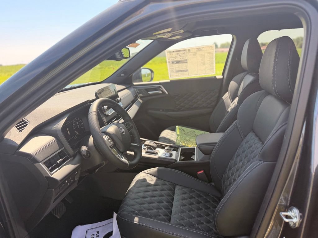 New 2026 Nissan Rogue Platinum AWD/4WD image 9