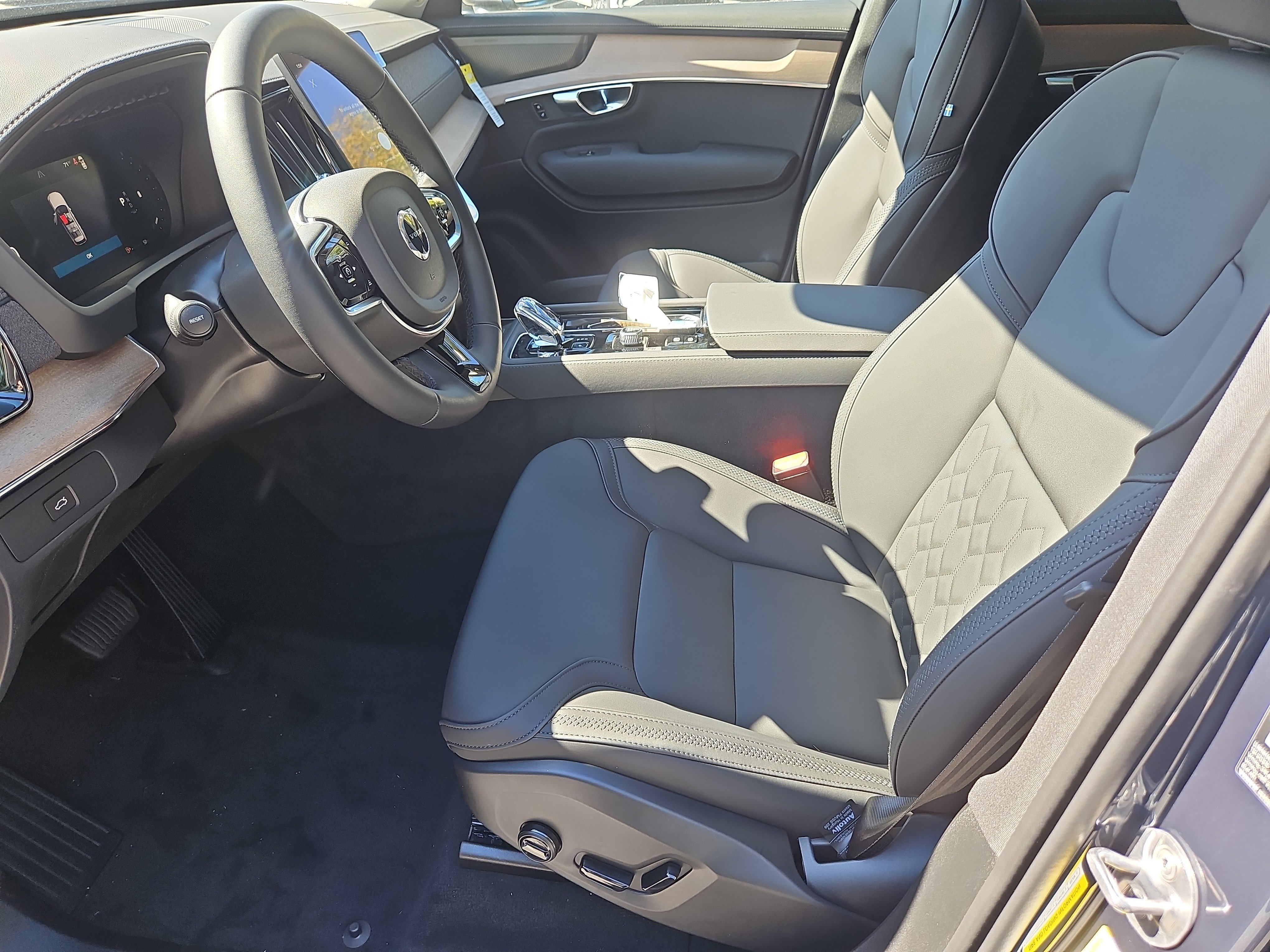 New 2027 Volvo XC90 B6 Plus AWD/4WD image 20