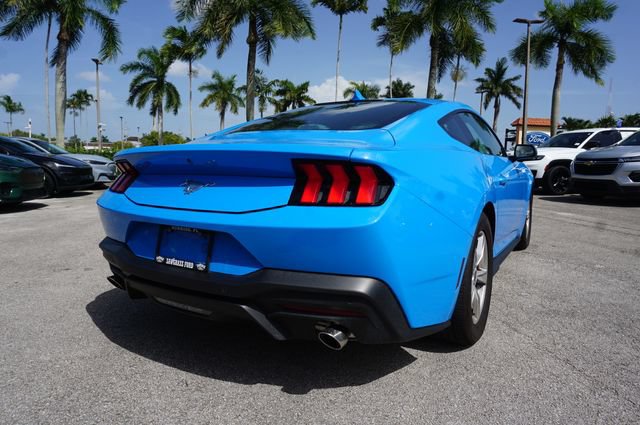 Used 2024 Ford Mustang Coupe RWD image 7