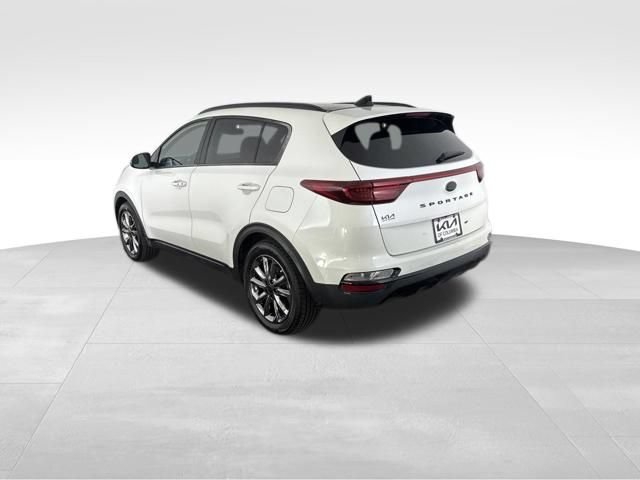 Certified 2022 Kia Sportage Nightfall Edition w/ Nightfall Fwd Premium Package image 9