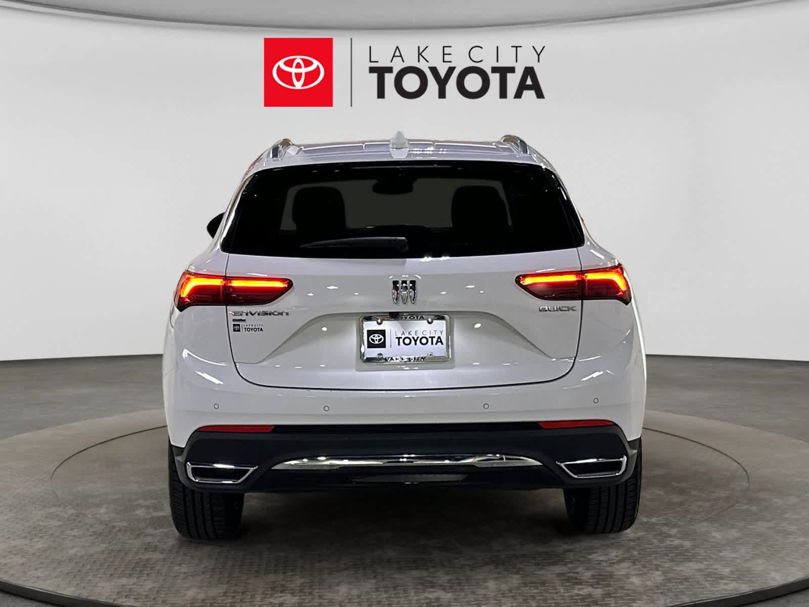 Used 2024 Buick Envision Preferred AWD/4WD image 7
