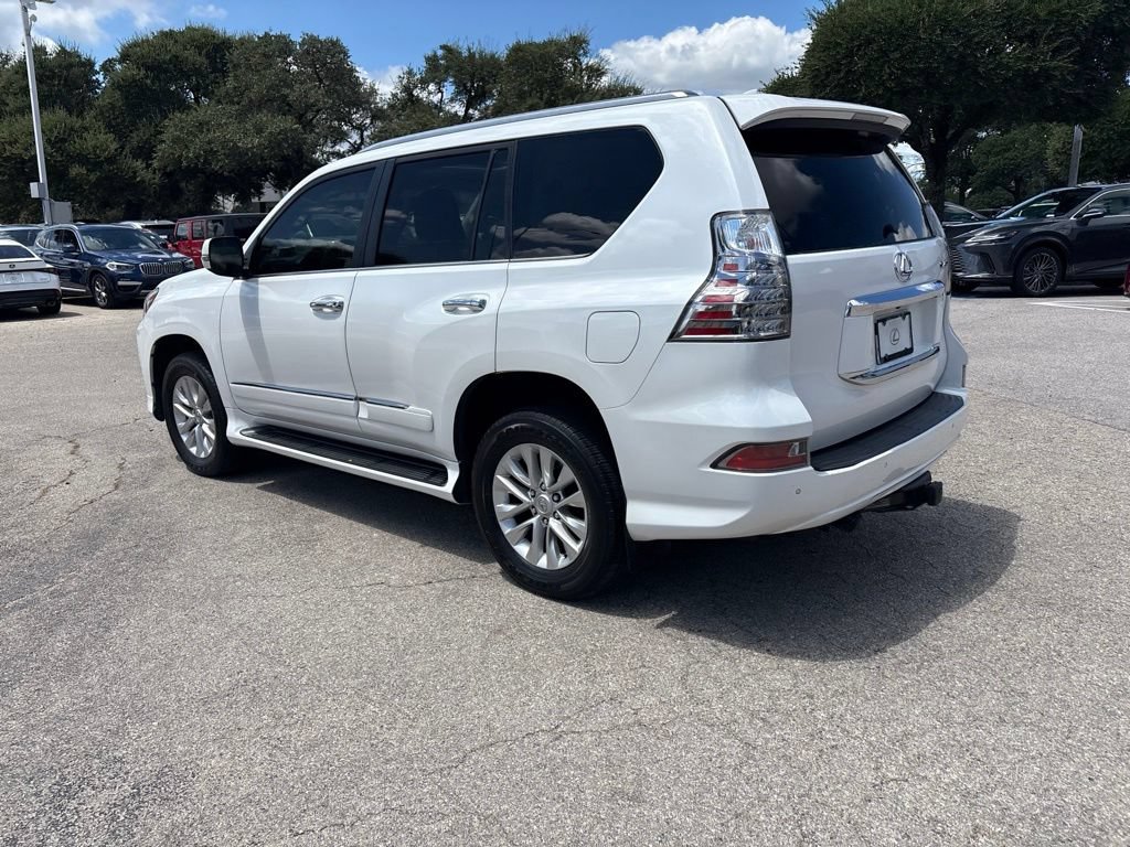 Used 2016 Lexus GX 460 w/ Premium Package AWD/4WD image 3