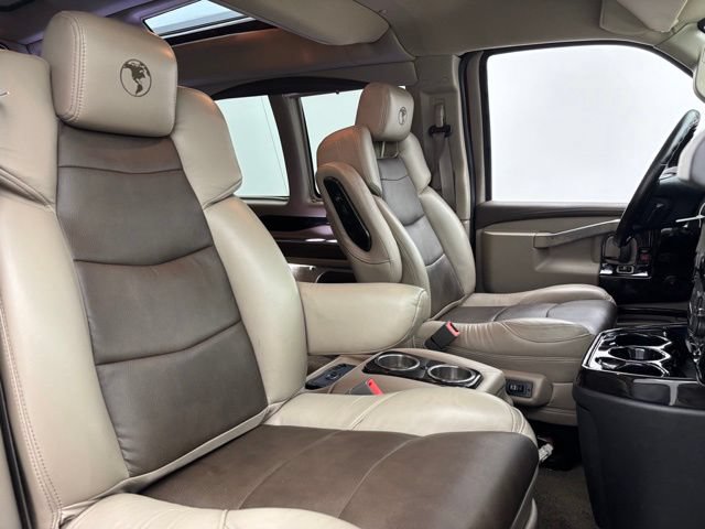 Used 2020 GMC Savana 2500 w/ Enhanced Convenience Package RWD image 25