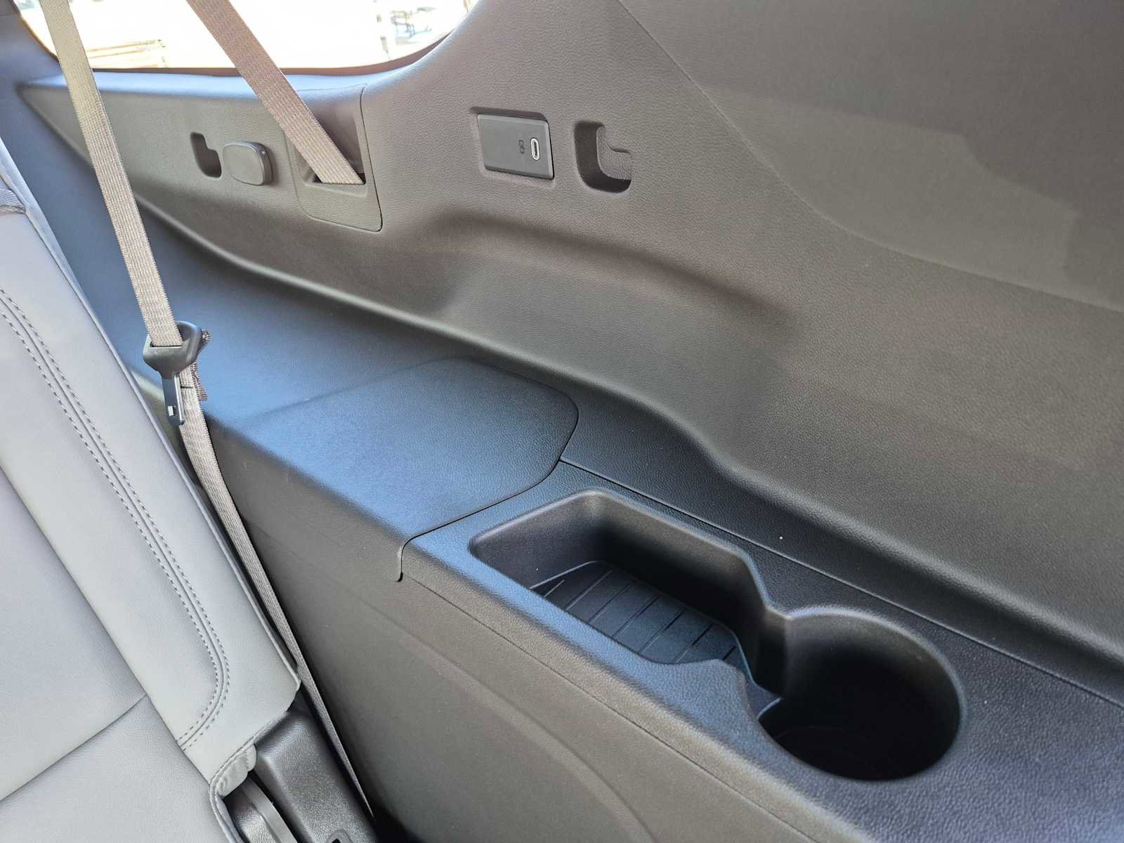 New 2026 Chevrolet Suburban LT w/ Comfort Package image 40