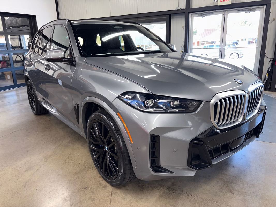 Used 2024 BMW X5 sDrive40i w/ M Sport Package image 14