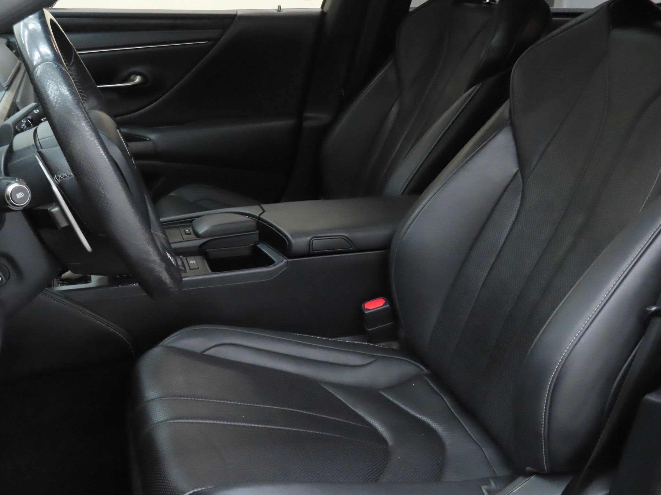 Used 2019 Lexus ES 350 F Sport w/ Accessory Package 2 FWD image 11