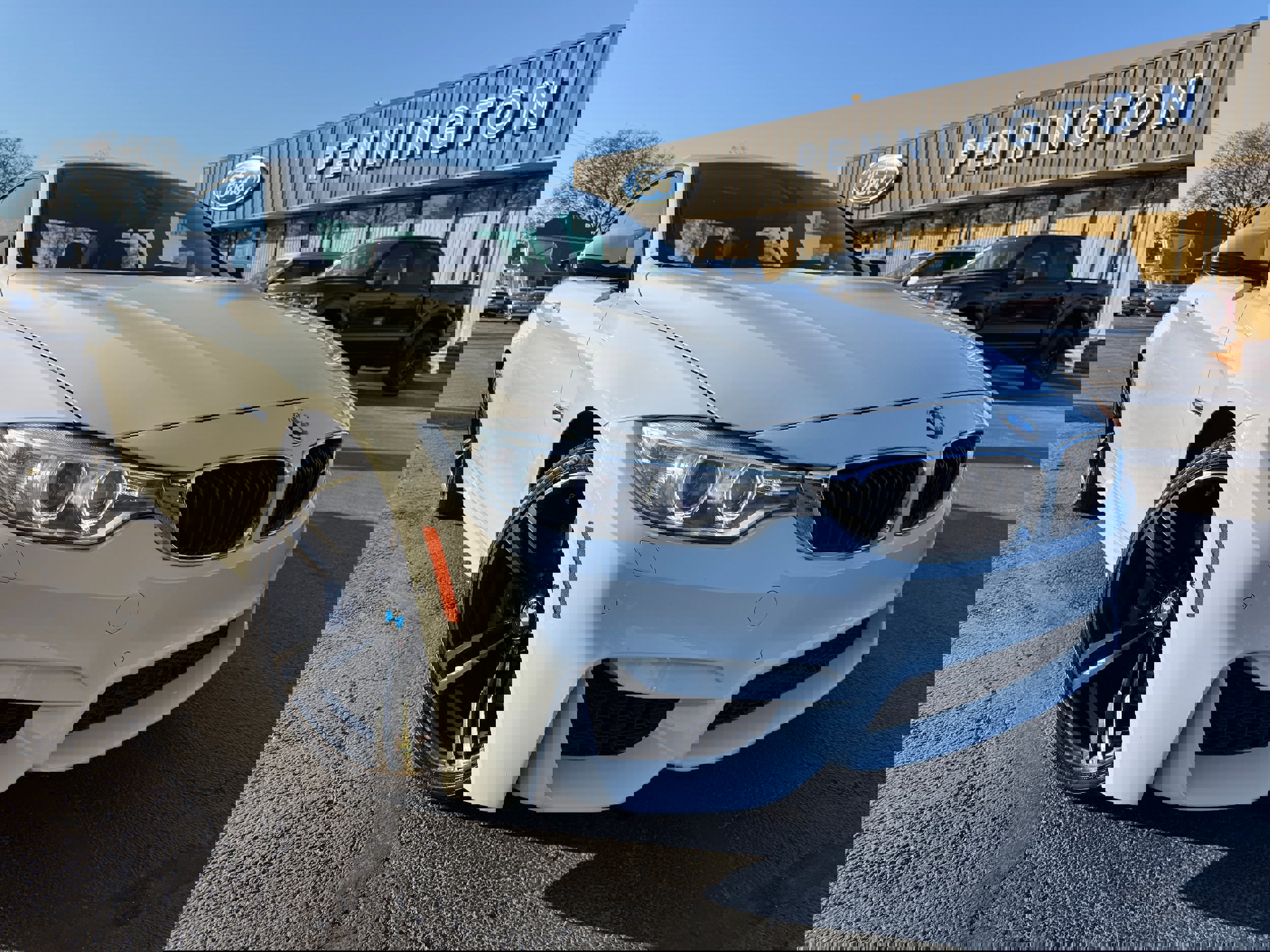 Used 2015 BMW M4 Convertible image 1