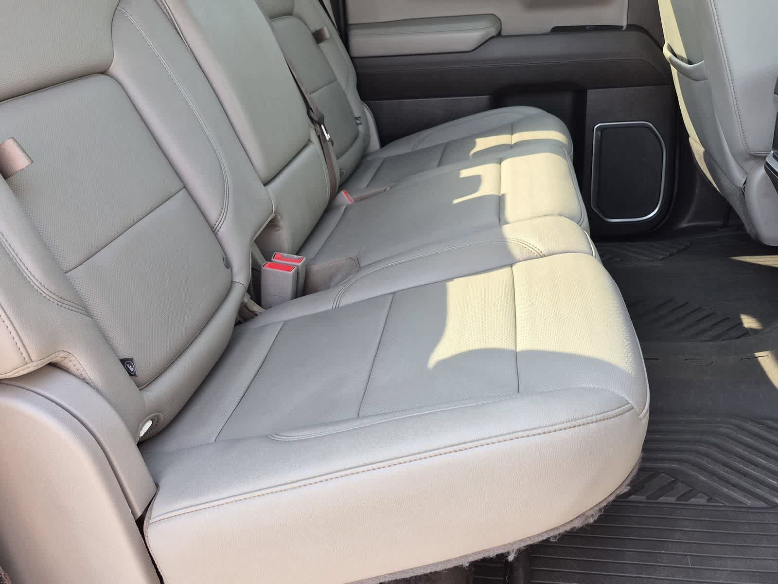 Used 2022 Chevrolet Silverado 1500 LTZ AWD/4WD image 19