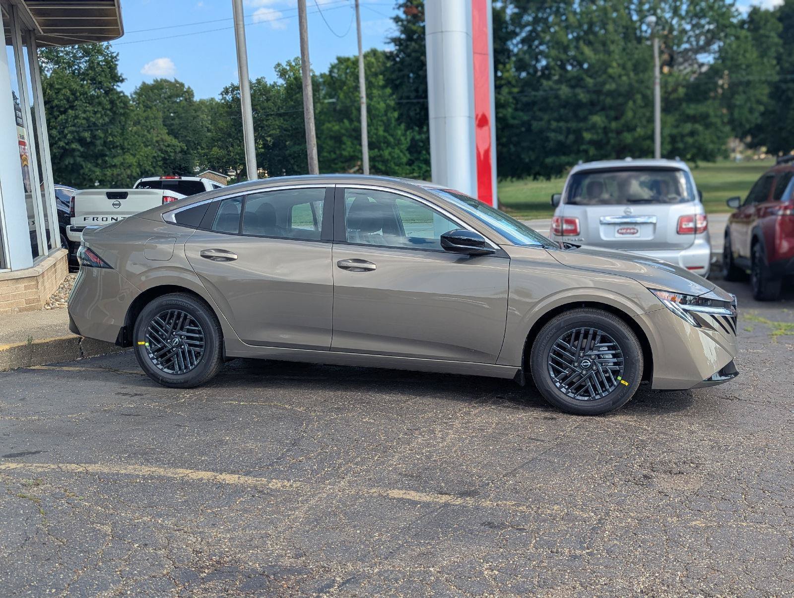 New 2026 Nissan Sentra SV w/ SV Convenience Package FWD image 11