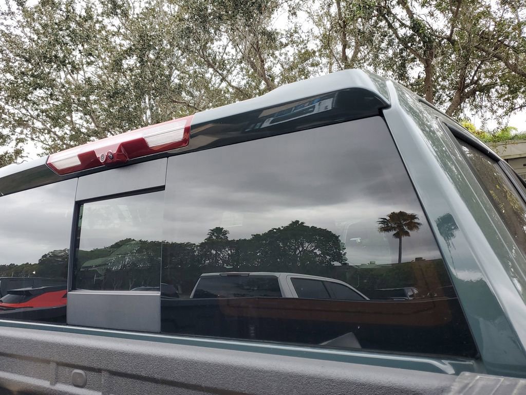 Used 2025 Chevrolet Silverado 1500 ZR2 w/ Technology Package image 8