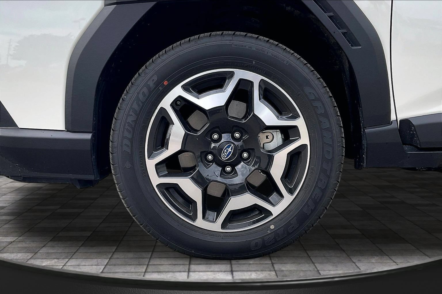 Certified 2026 Subaru Outback Touring AWD/4WD image 8