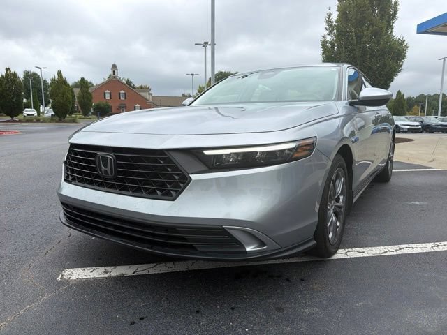 Used 2023 Honda Accord EX image 2