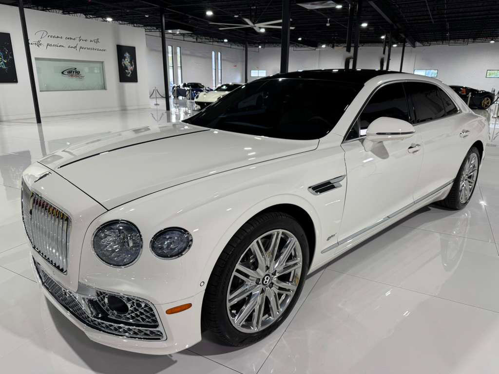 Used 2022 Bentley Flying Spur Plug-In Hybrid image 3