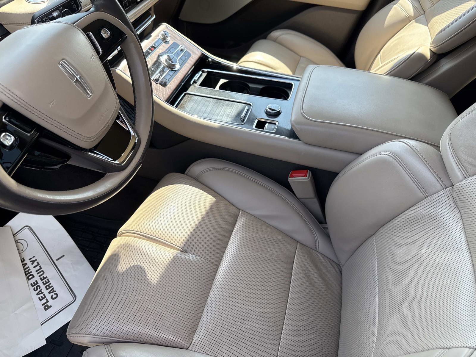 Used 2022 Lincoln Aviator Reserve w/ Equipment Group 201A image 22