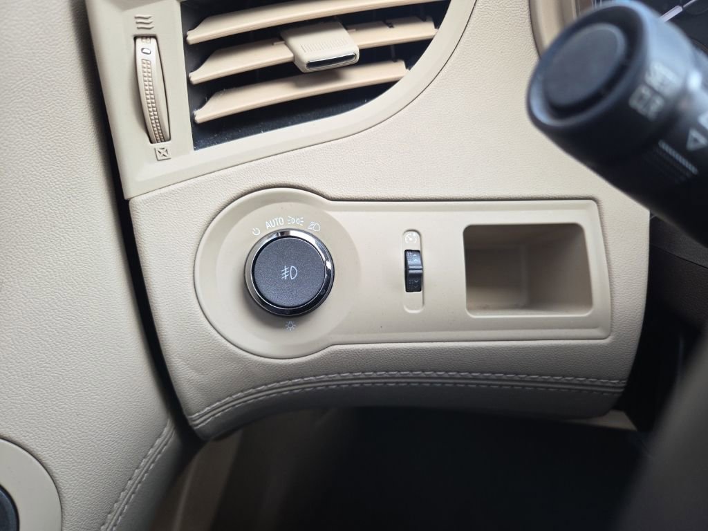 Used 2013 Buick LaCrosse Leather image 15