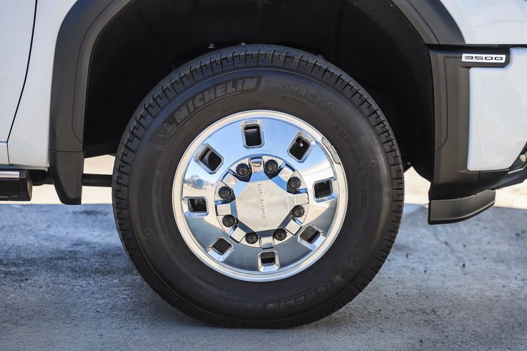 Used 2024 GMC Sierra 3500 Denali w/ Denali Reserve Package image 11