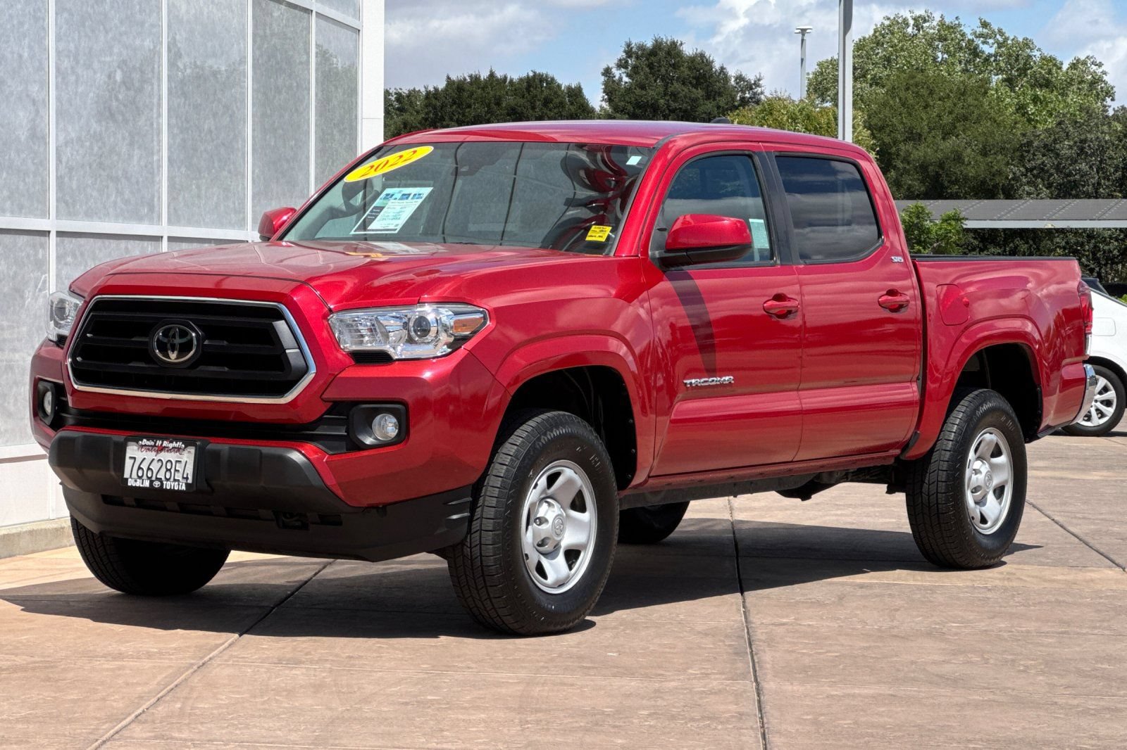 Used 2022 Toyota Tacoma SR5 RWD image 8