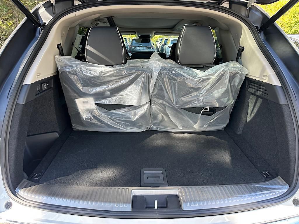 New 2026 Acura MDX w/ Advance Package image 6