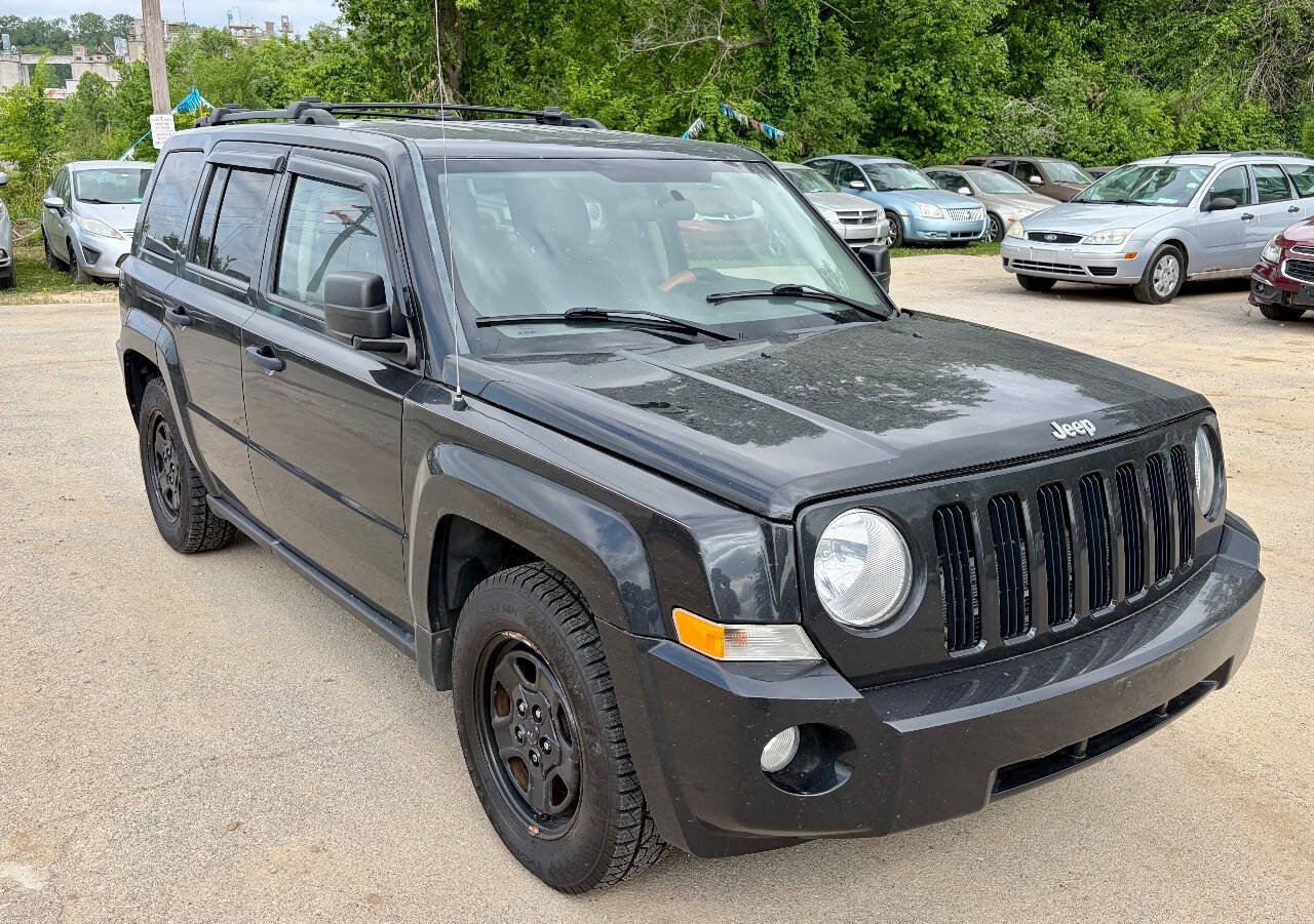 Used 2010 Jeep Patriot Sport FWD image 7