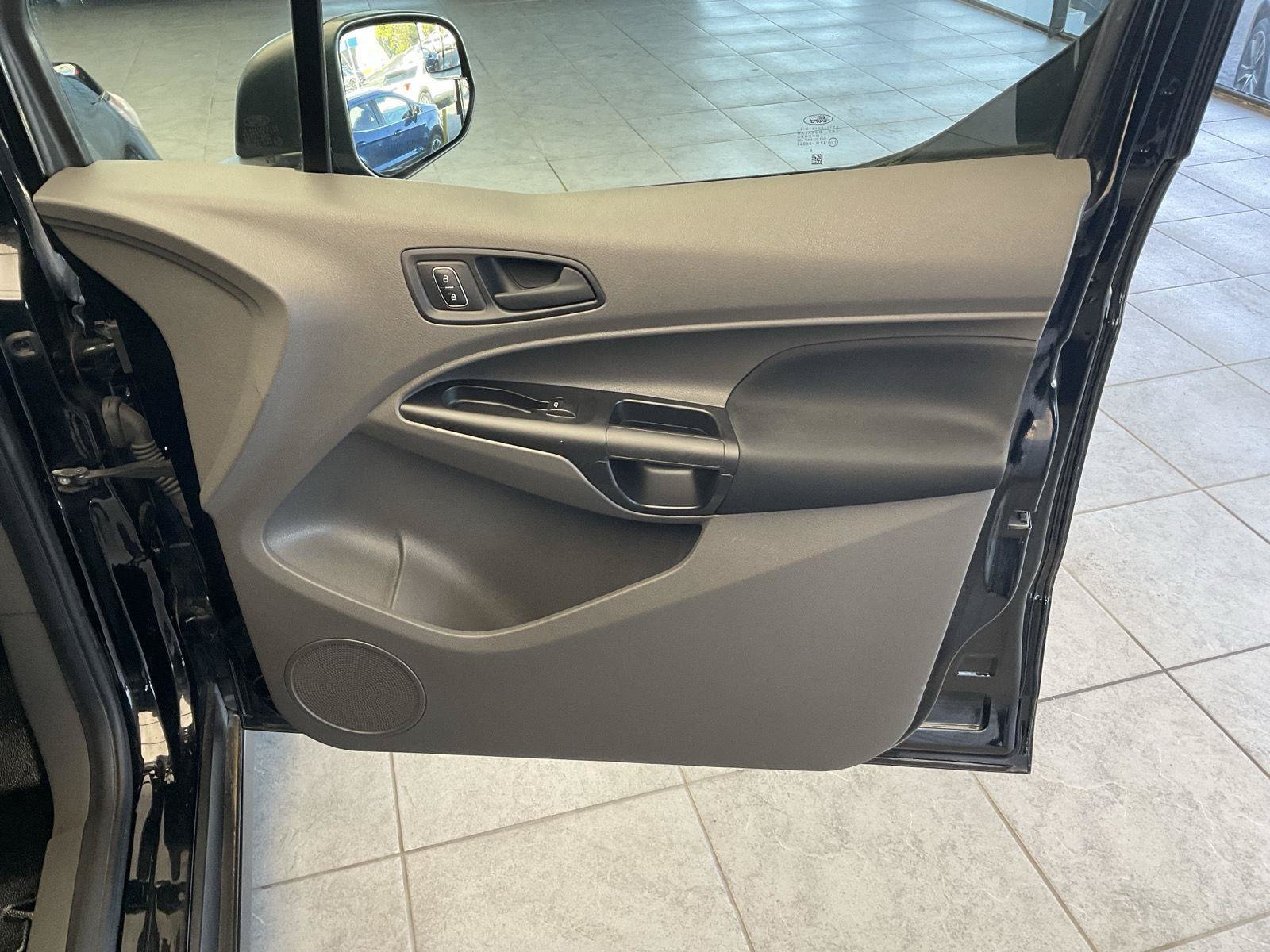 Used 2019 Ford Transit Connect XL FWD image 11