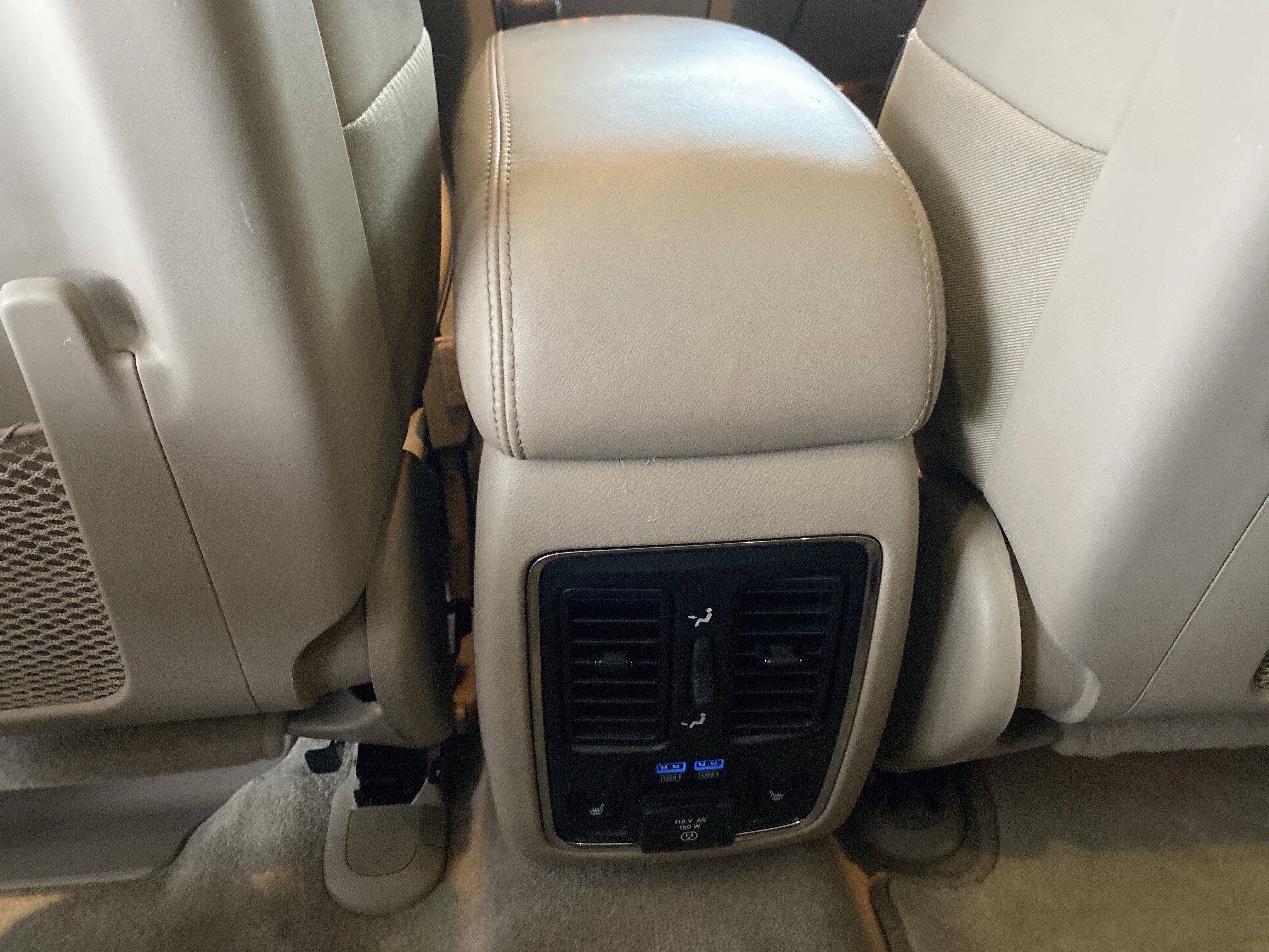 Used 2018 Jeep Grand Cherokee Overland image 25