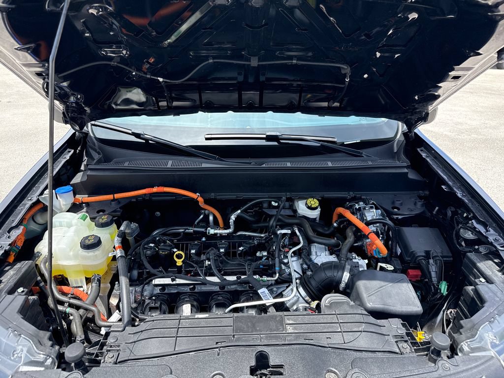 Used 2025 Ford Maverick XL FWD image 27