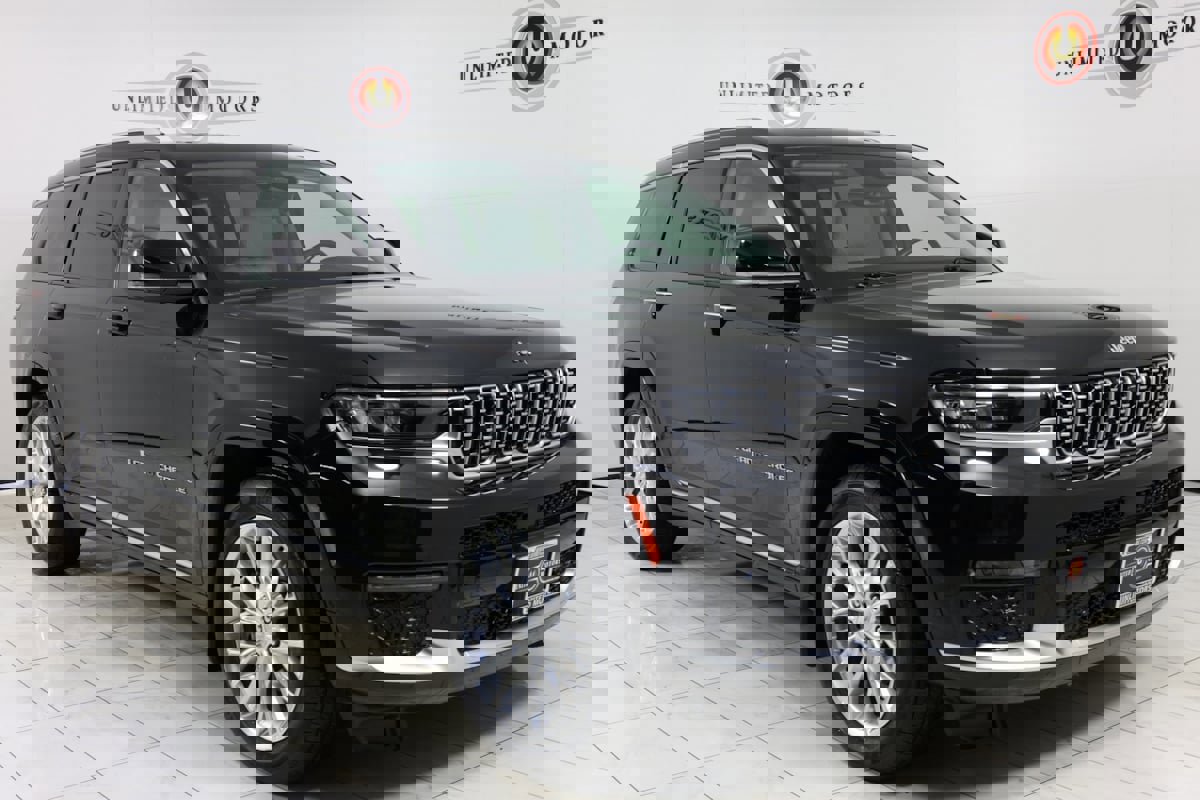 Used 2021 Jeep Grand Cherokee L Summit w/ MOPAR Finishing Package image 40