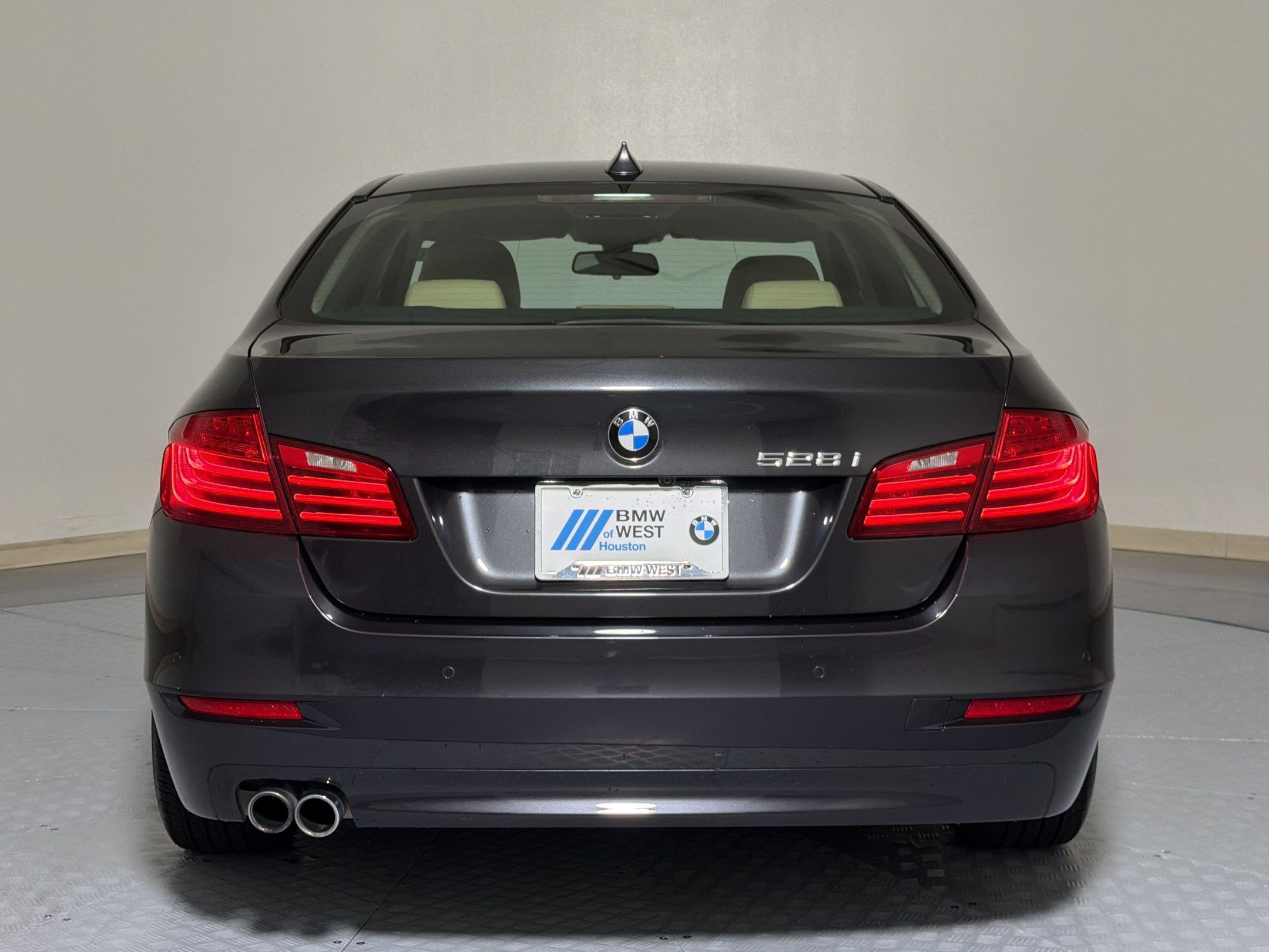 Used 2016 BMW 528i Sedan RWD image 10