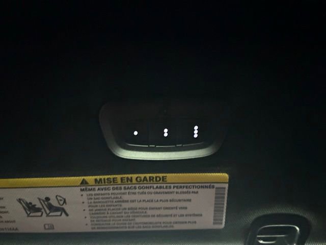 Used 2025 Chrysler Pacifica Select image 16