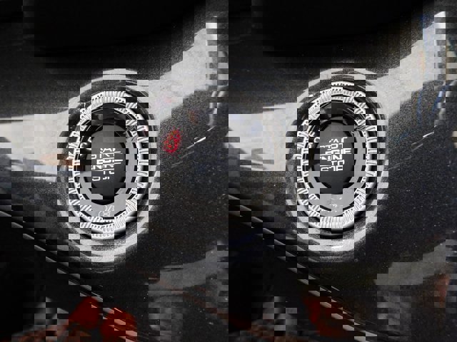 Used 2022 Jeep Grand Cherokee L Laredo image 25