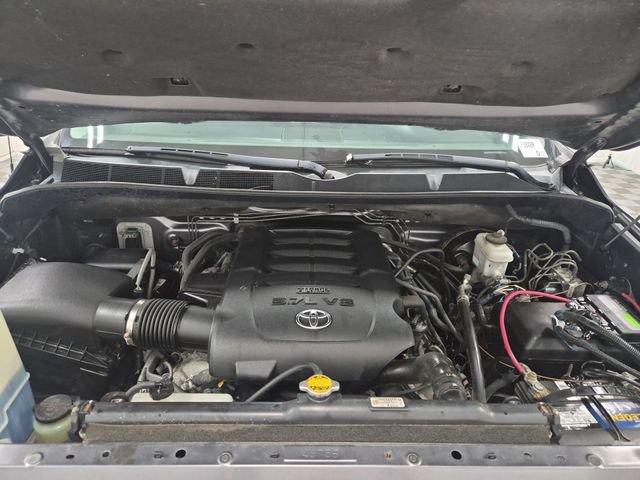 Used 2015 Toyota Tundra SR5 w/ TRD Off Road Package AWD/4WD image 22