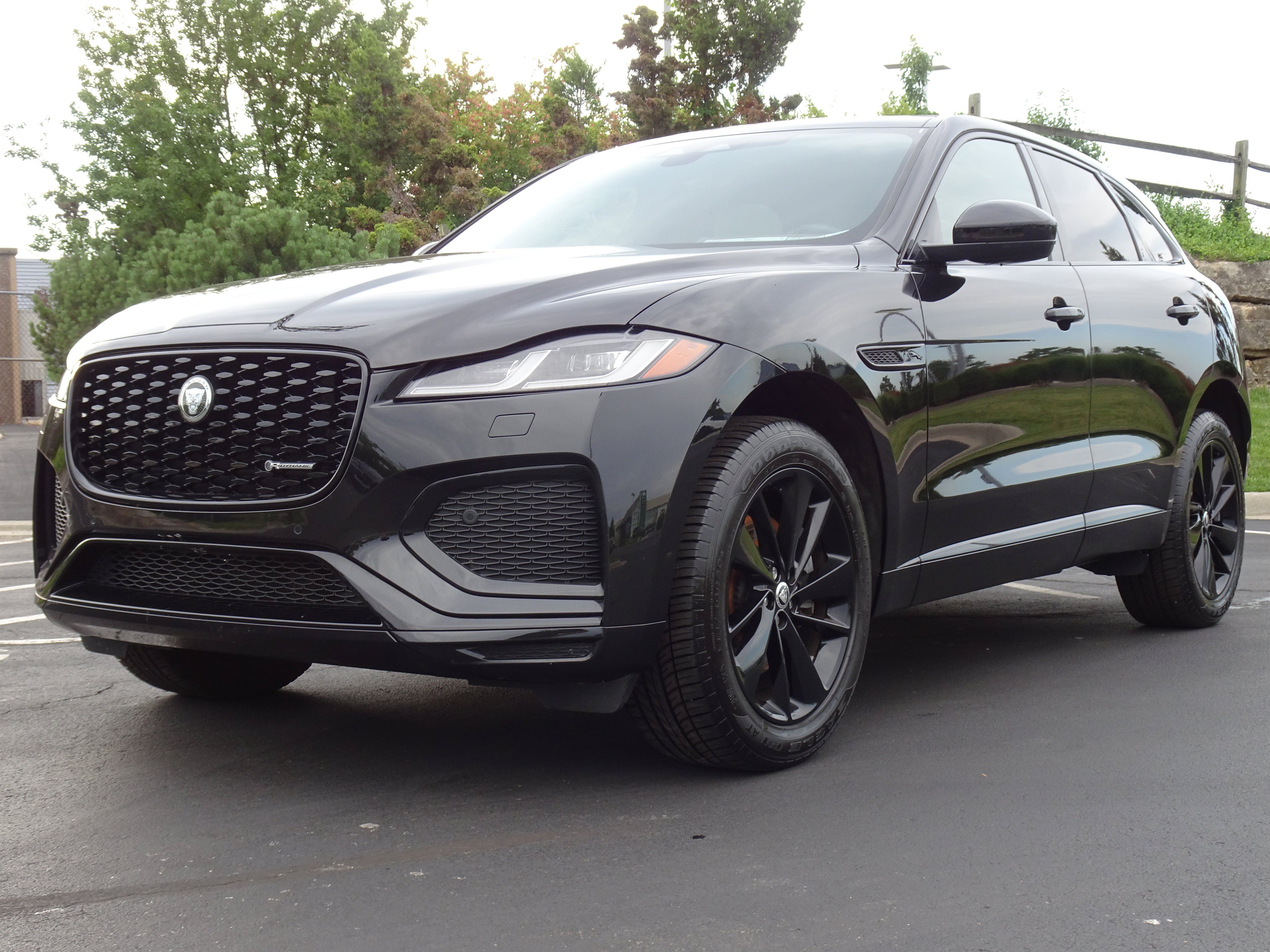 New 2025 Jaguar F-PACE R-Dynamic S AWD/4WD image 6