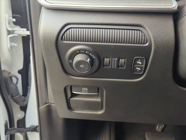 Used 2024 Jeep Wagoneer Series II AWD/4WD image 11