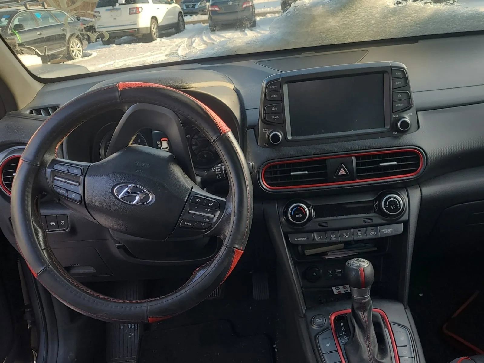 Used 2019 Hyundai Kona Ultimate FWD image 2