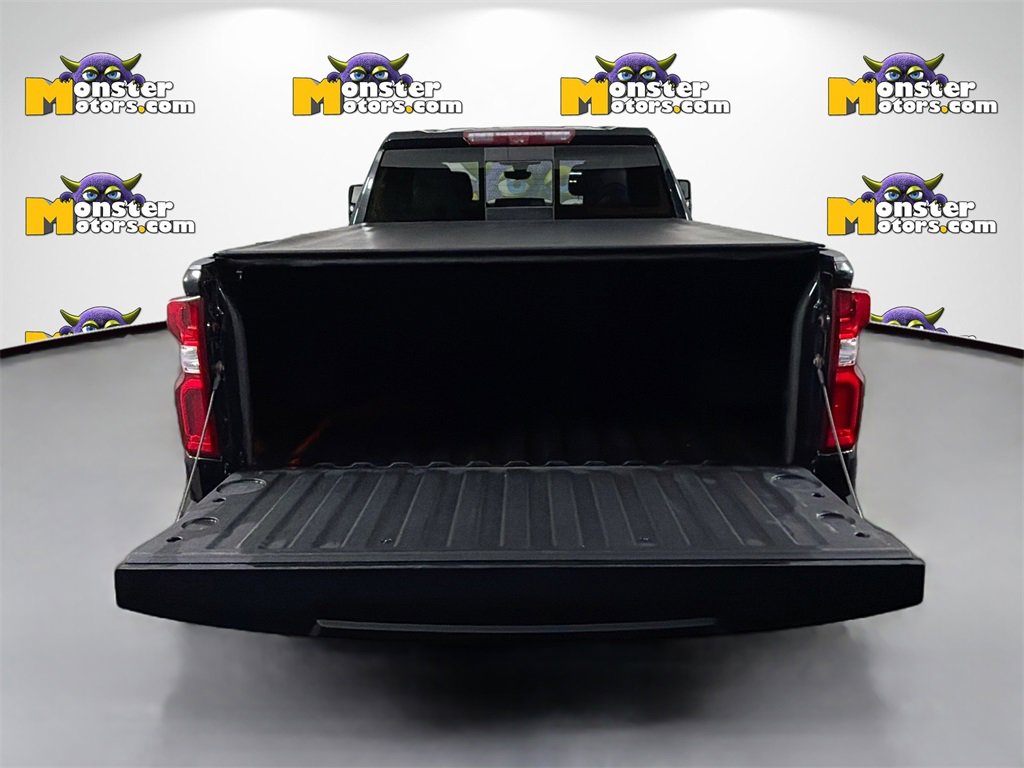 Used 2021 Chevrolet Silverado 1500 High Country w/ Technology Package image 24