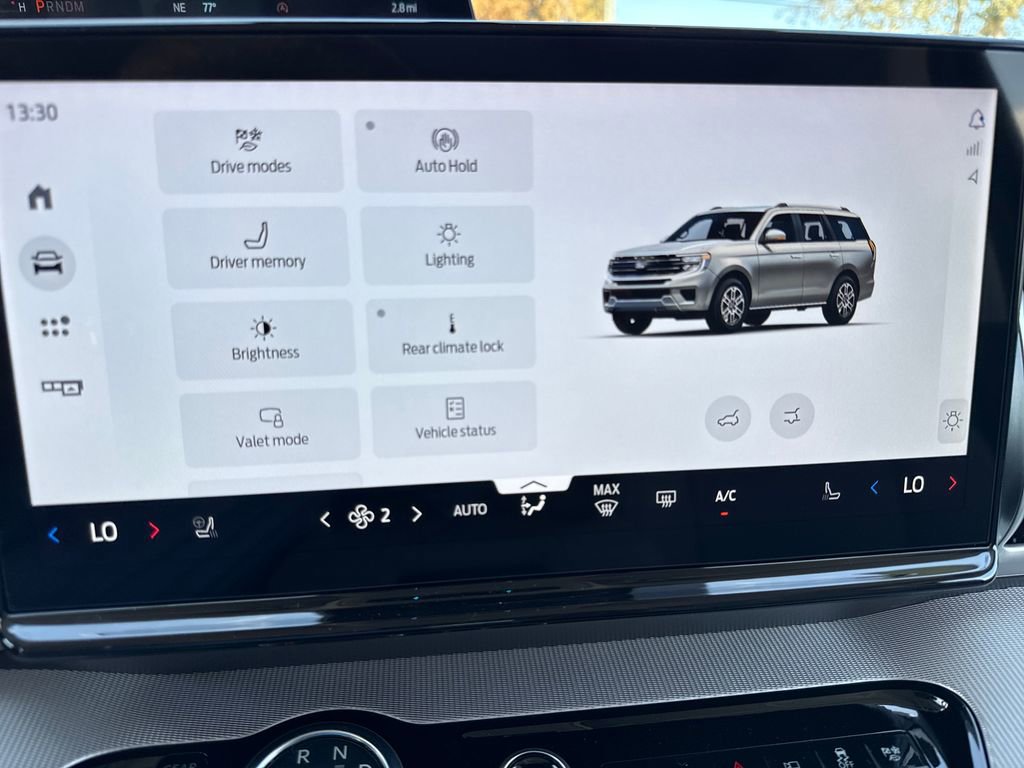 New 2026 Ford Expedition Active image 30