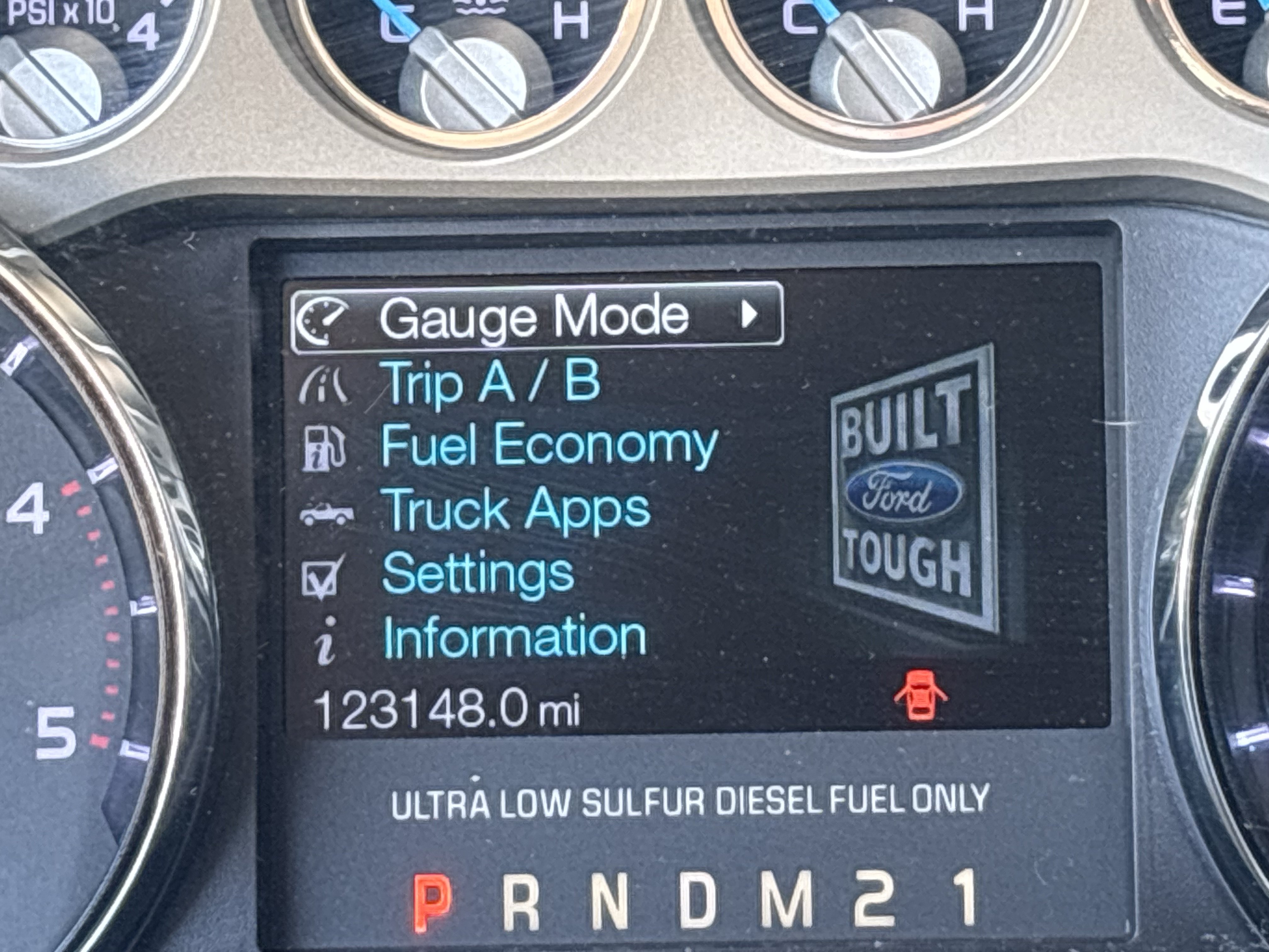 Used 2016 Ford F250 Lariat w/ Lariat Ultimate Package AWD/4WD image 23